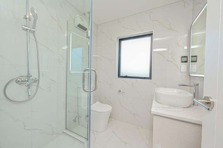 2/25 Mcleod Road Weymouth_7