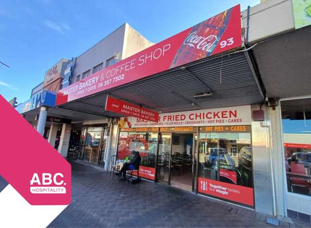 Coffee Shop & Bakery in Prime CBD Location