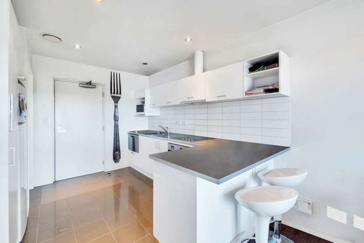 B15/60 Masons Road Oteha_8