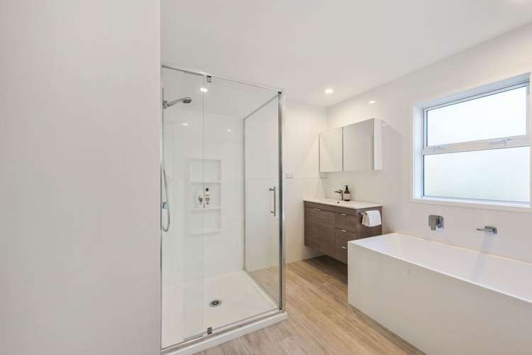 296 Range Road Papamoa_15