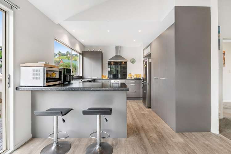 11 Kestrel Heights Arkles Bay_16
