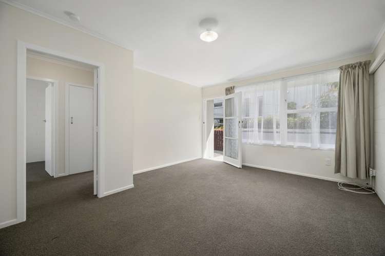 57C, D & E James Street Glenholme_21