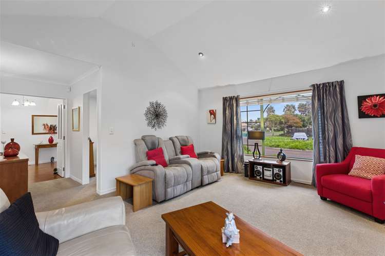 25 Barbados Key Papamoa_11