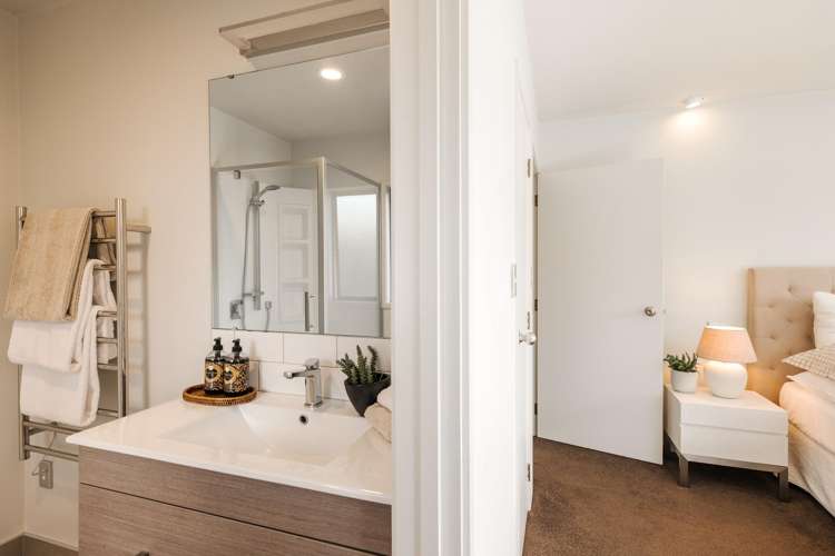 15B La Roche Place Northcote_17