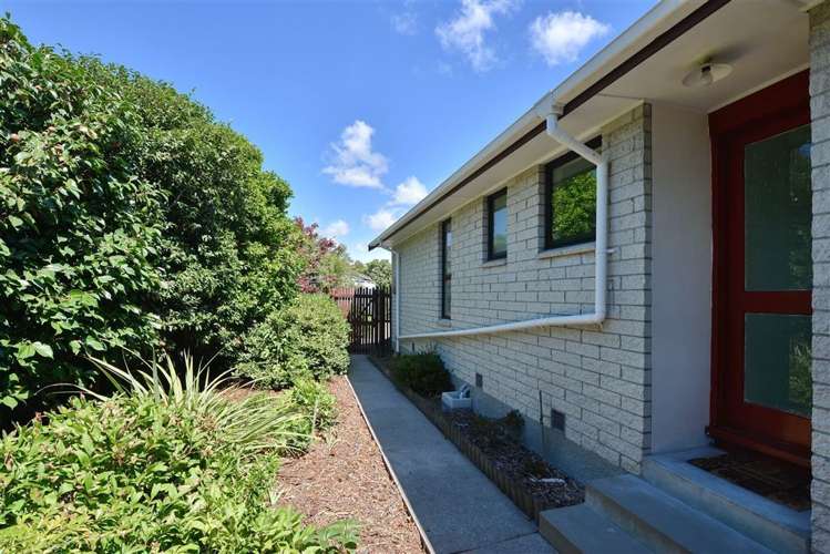 39 Gibson Drive Hornby_16