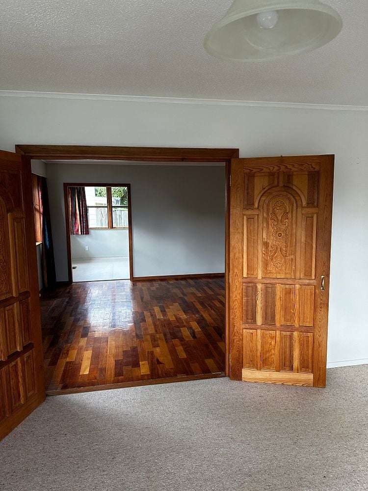 18 Whirinaki Crescent Heretaunga_3