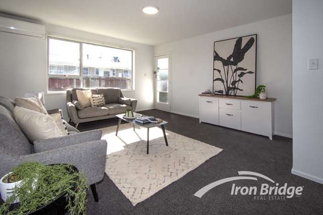 4/736 Ferry Road Woolston_2