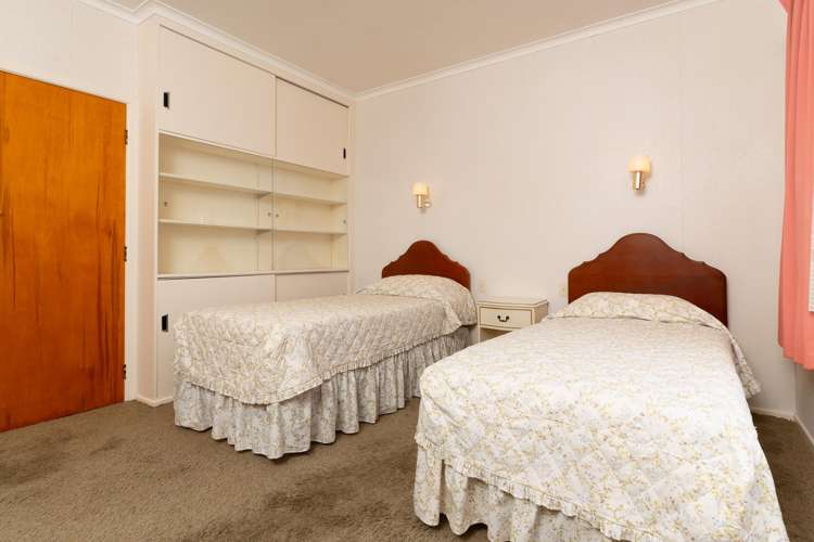 5 Larsen Crescent Tawa_11