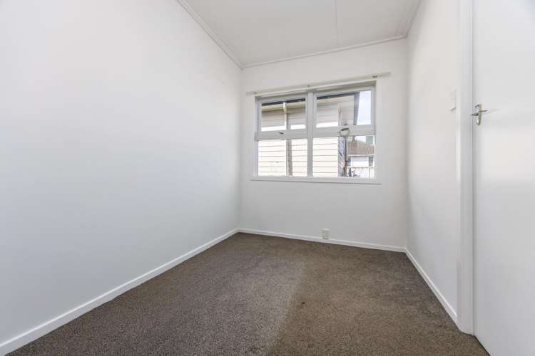 78 Melrose Road Mt Roskill_16
