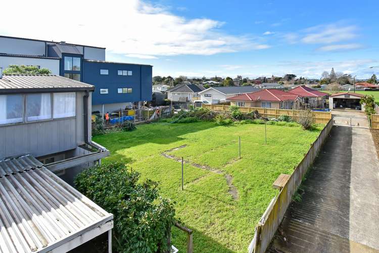 1/10 Gray Avenue Mangere East_2