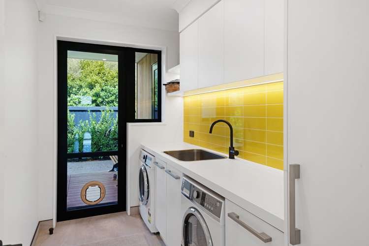 5 Carnaveron Drive Lincoln_21