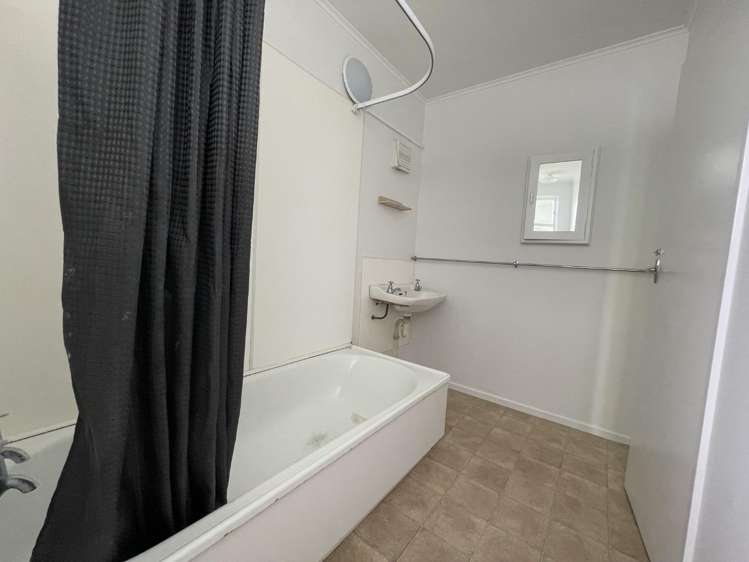 B/188 Eastern Hutt Road 1353_7