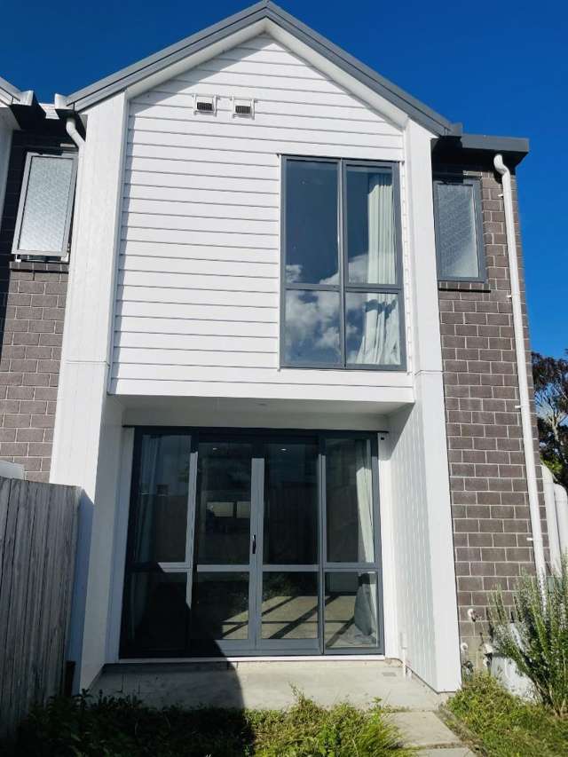6/12-14 Frostbite , Ranui, Auckland