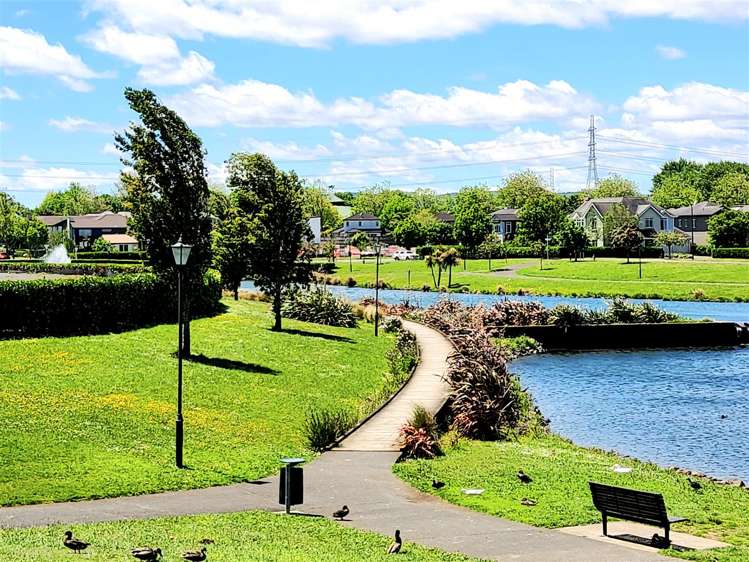 45 Costa Viva Crescent Karaka_13