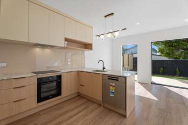 7/36 Thatcher Street_3