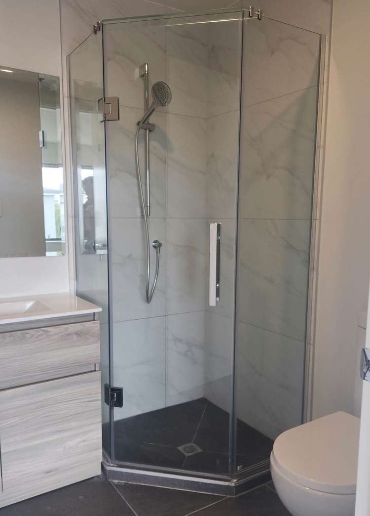 4 Harakoa Lane Mt Roskill_13