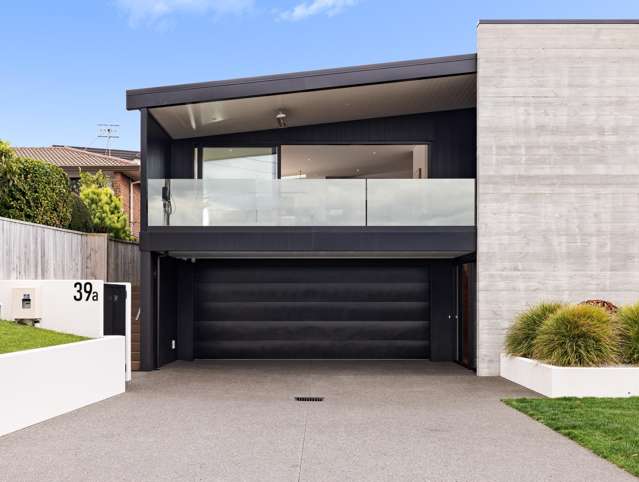 Architectural living, premium location and views