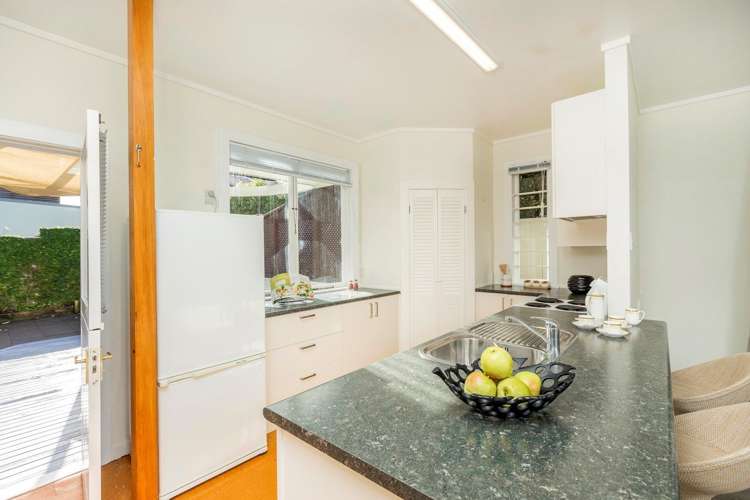 5 Peary Road Mount Eden_9