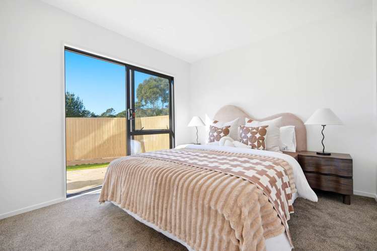 2 Waka Street Albany_14