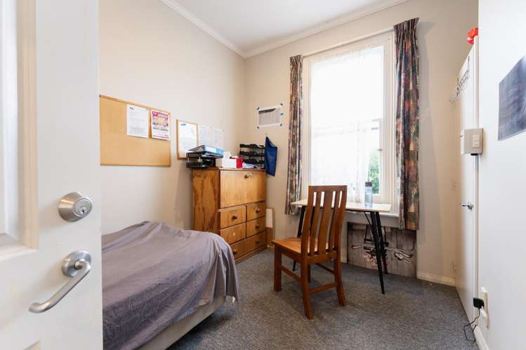 63 Law Street Caversham_10