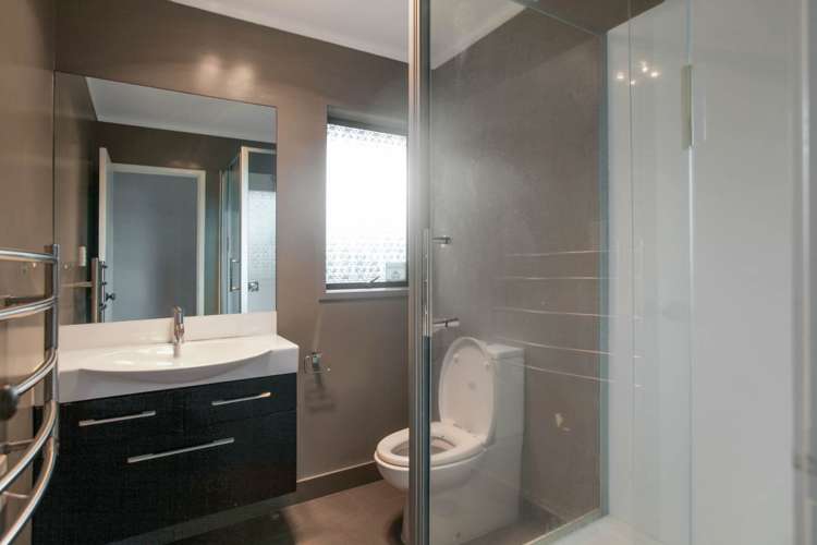 1/12 Charles Fox Place Saint Johns_14