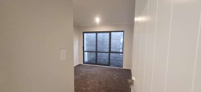 a/16 Lobelia Rise Goodwood Heights_3