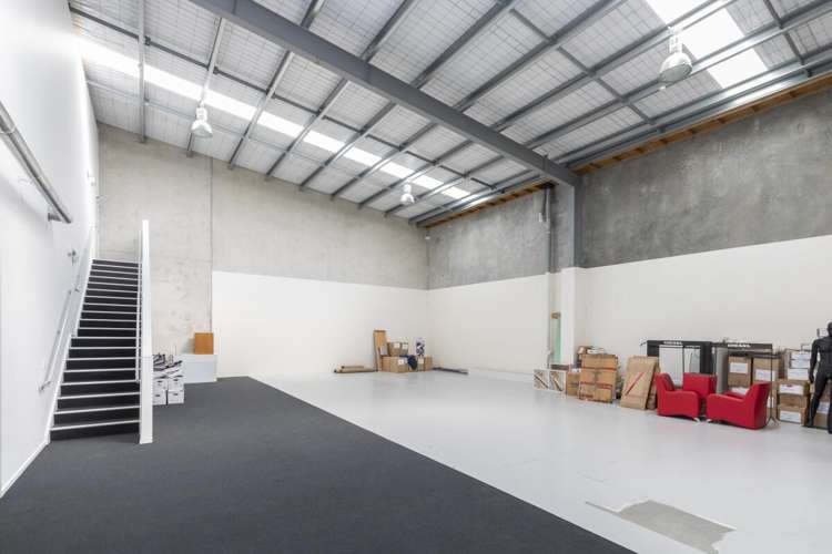 Units 14 & 15, 150 Cavendish Road Casebrook_5