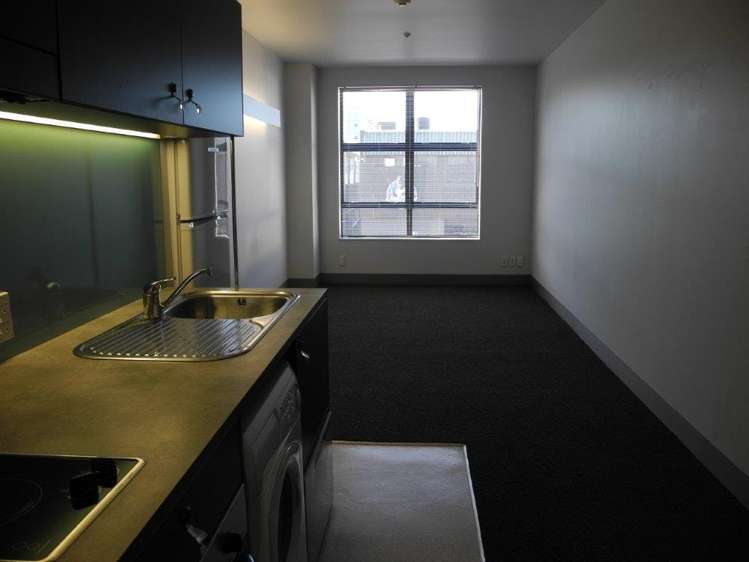 2/29 Webb Street Mount Cook_3