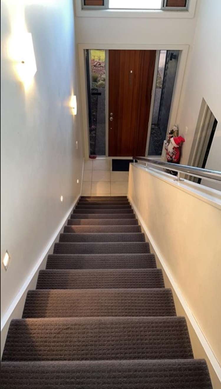 24 The Circle 1114_12