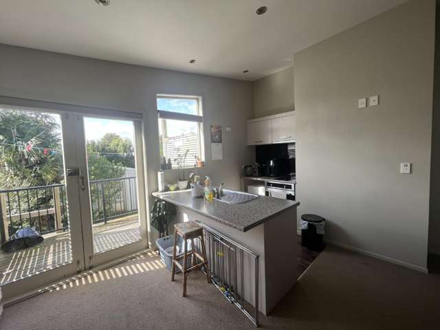 6/332 Wicksteed Street City Centre_2