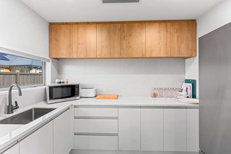 5 Coopworth Mews West Melton_8