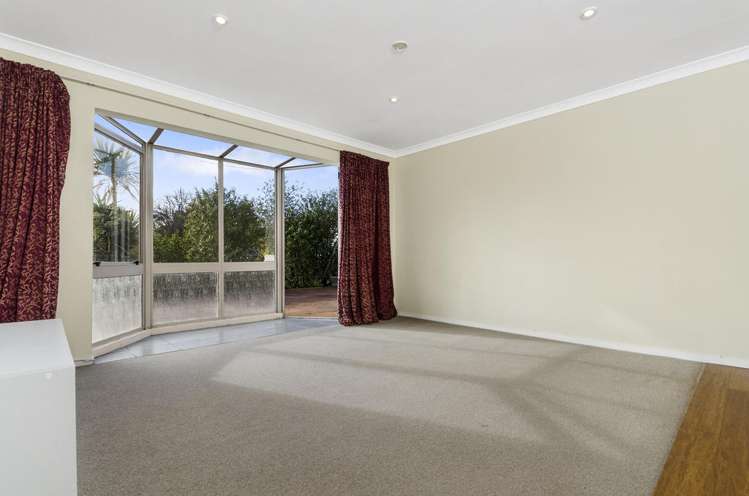 41 Tiroroa Avenue Te Atatu South_15