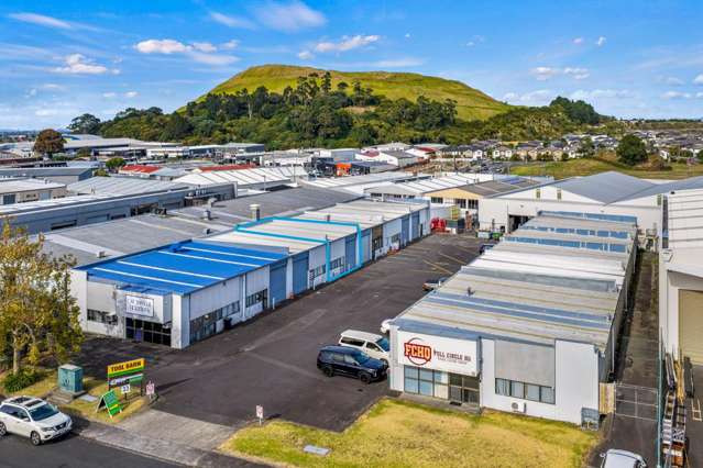 Unit 8, 33 Elizabeth Knox Place Saint Johns_1