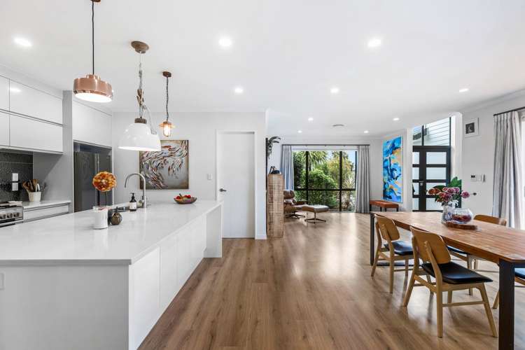 45 Pohutukawa Parade Riverhead_12