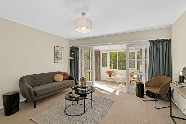 2/34A Parr Road South Point Chevalier_2