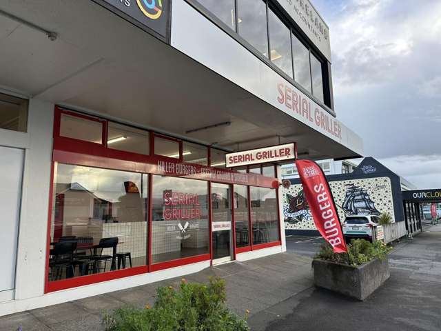 Ground floor office with car parks
