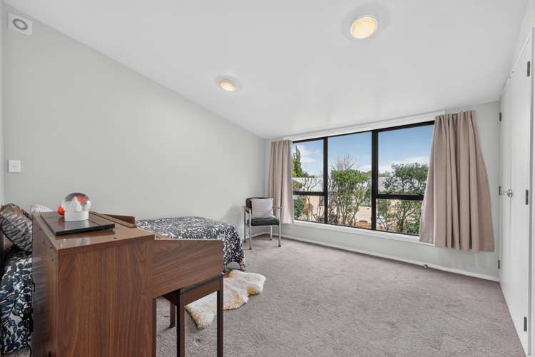 2/51 Merani Street Belmont_12
