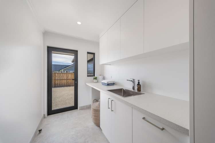 3 Soho Lane West Melton_12