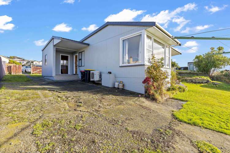 293 Gore Street Bluff_14