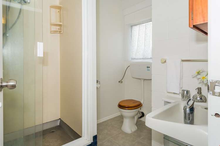 2/5 Manaia Place Mairangi Bay_16