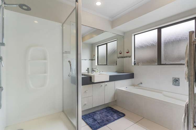 36 Hadley Wood Drive Wattle Downs_16