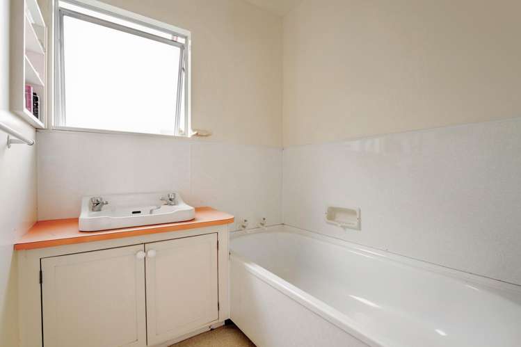 3 Shepherds Road Papakura_15