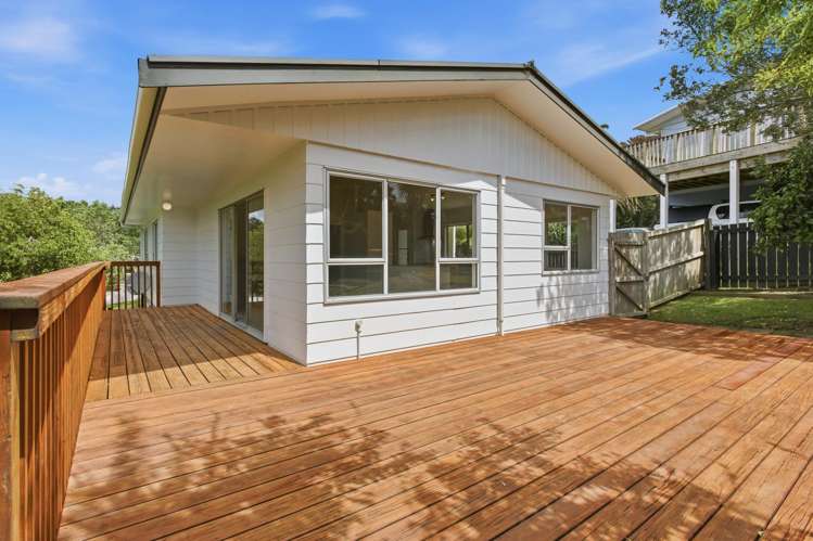 3 Win Grove Hatfields Beach_3