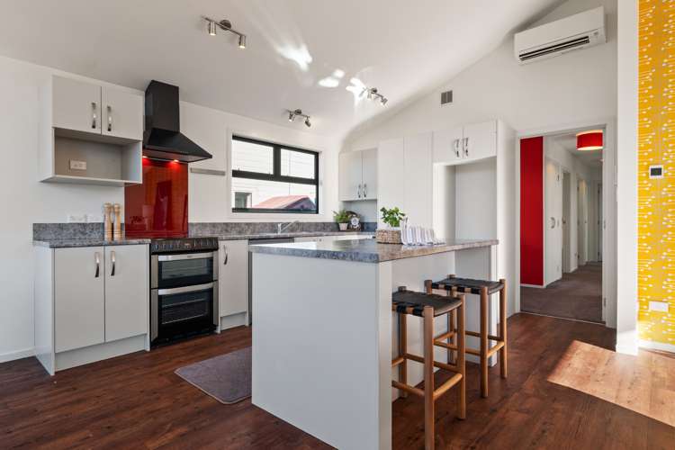 651 Ferry Road Woolston_14