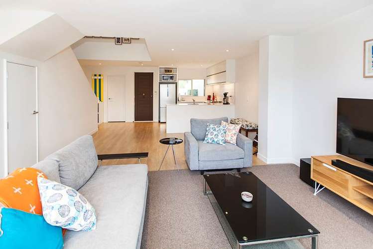 5 Kaihua Terrace Mangere Bridge_5