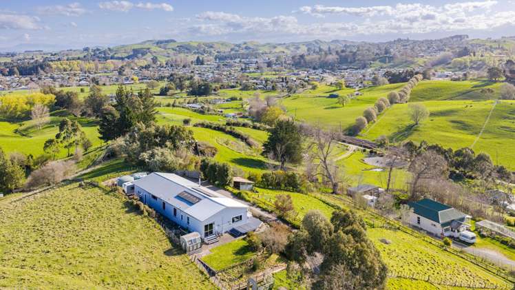 89 Tiffen Lane Waipawa_18