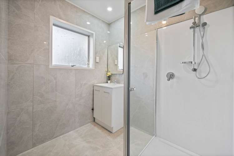 2/24 Waimana Road Conifer Grove_13