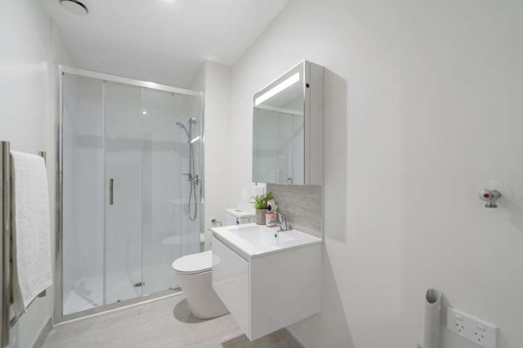 111/8 Gray Avenue Mangere East_5