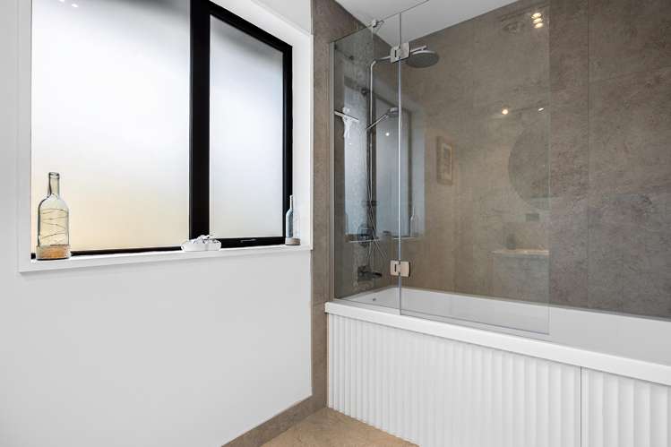 6 Cedar Place Amberley_18