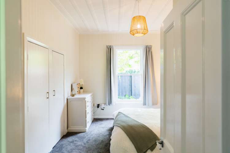 1 Benfell Street Green Island_12